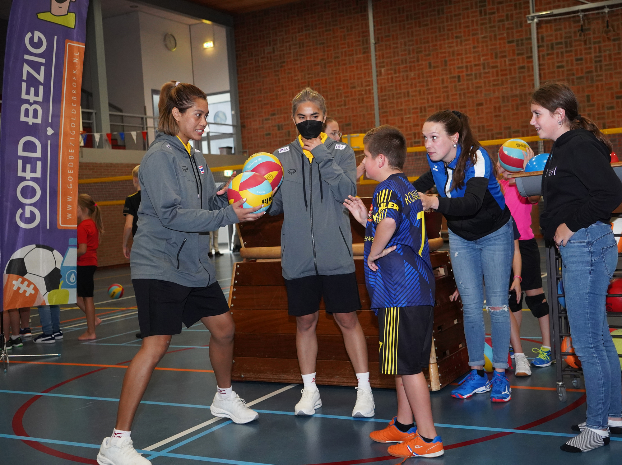 Jeugdclinic Thais team WK Volleybal